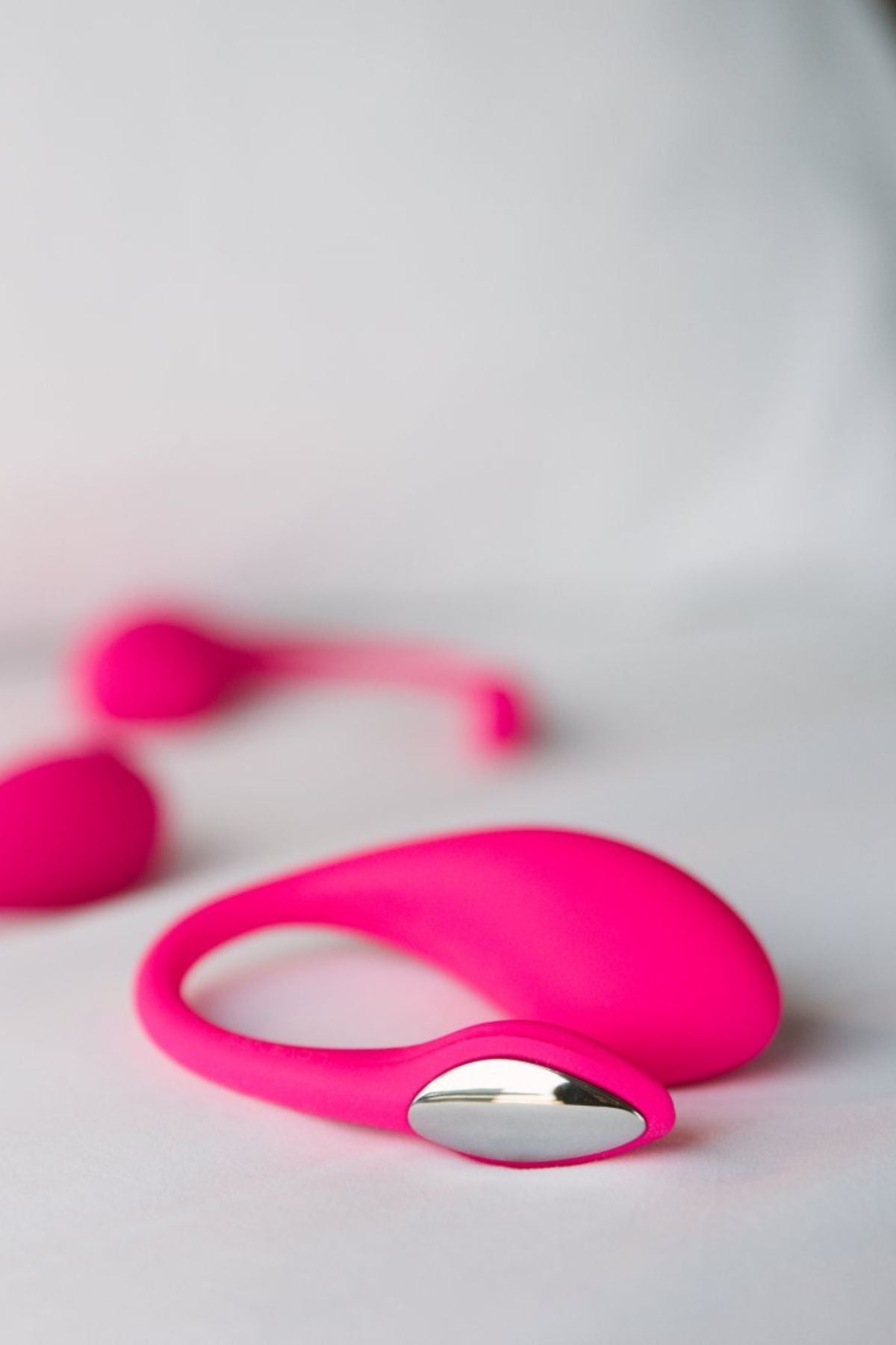 Lovense Lush 4 App-Controlled Egg Vibe Bed | Matilda's Lifestyle
