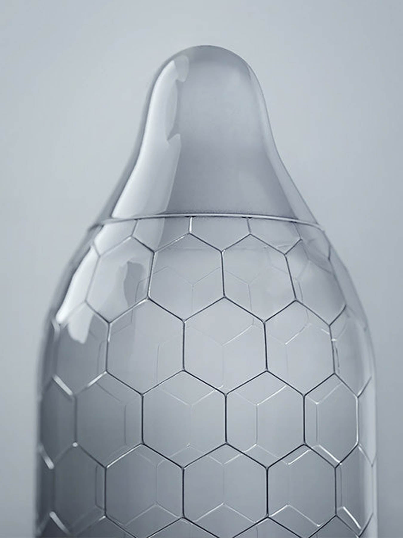 Lelo Hex original condoms with internal hexagonal web for secure fit