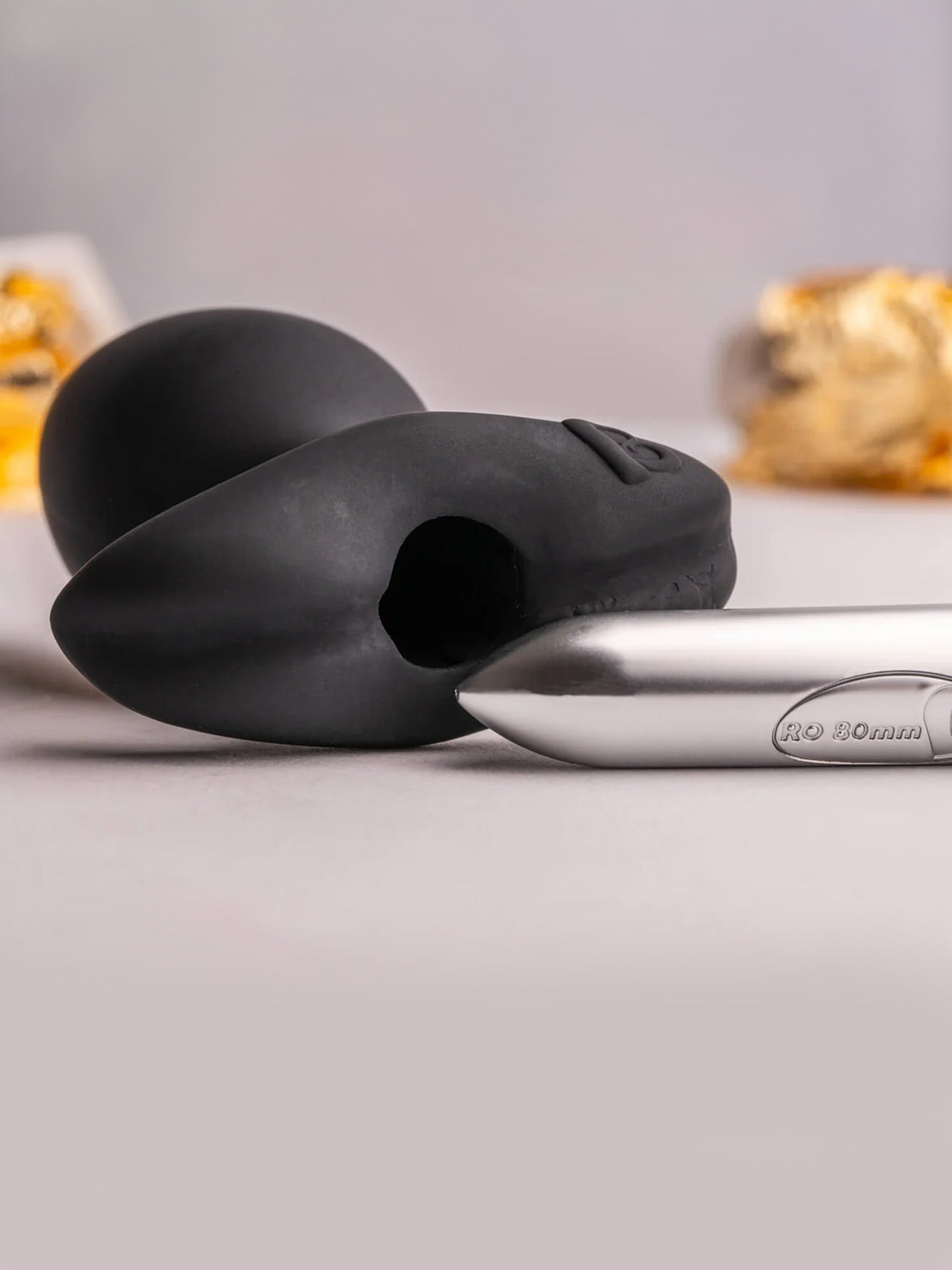 rocks-off butt quiver black anal plug with bullet